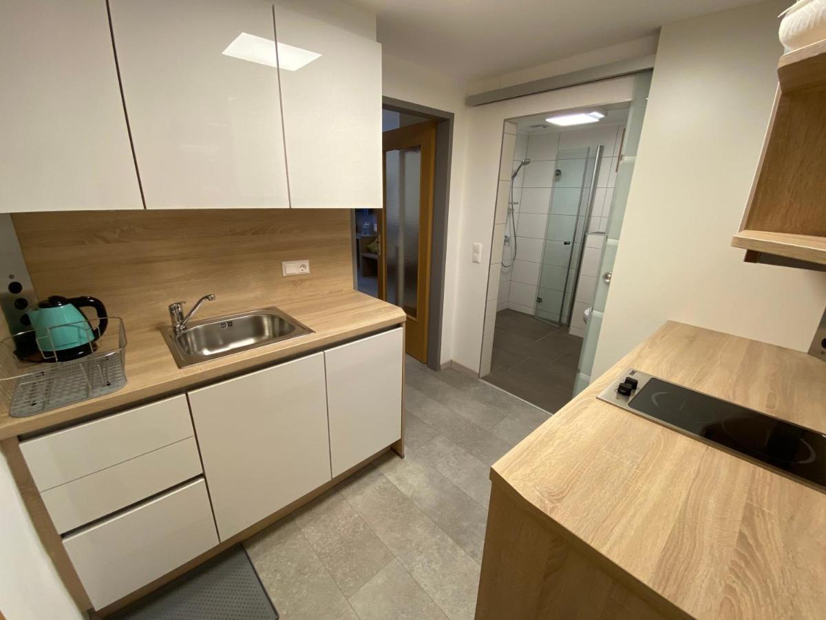 Privatzimmer Und Ferienwohnungen Leeb 佩尔森贝格 外观 照片