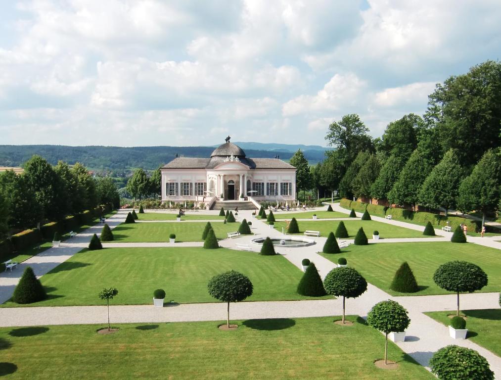 Privatzimmer Und Ferienwohnungen Leeb 佩尔森贝格 外观 照片